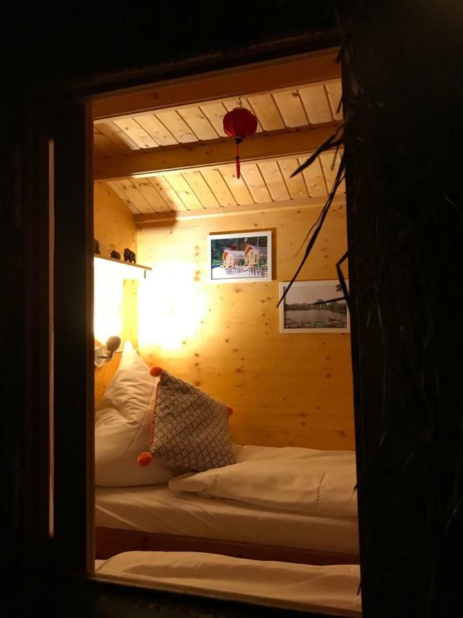 Hafentraum Indoorcampinghostel BRE Exteriör bild